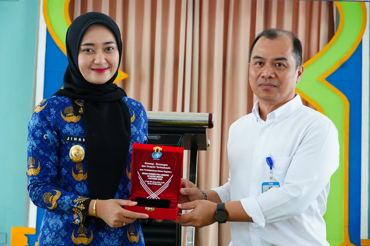 Perkuat Layanan Kesehatan Lansia, Wagub Jihan Resmikan Poli Geriatri di RS Natar Medika